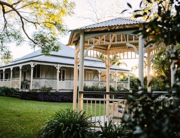 Romantic Places To Stay Sunshine Coast: Complete Guide & Key Details